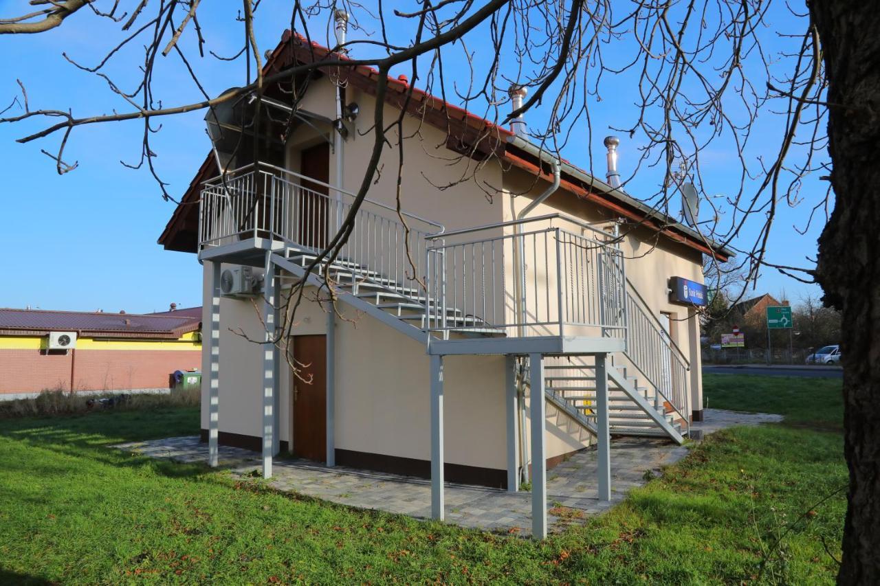 Apartament Ksiazecy Klimatyzacja Жаґань Екстер'єр фото